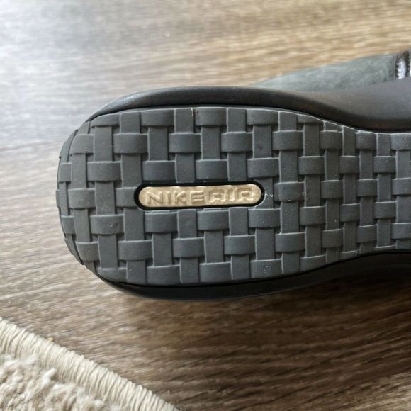 COLE HAAN G Series Women's Size 8AA Gray/Black Leather Wedge Slide On Mules - Picture 10 of 11